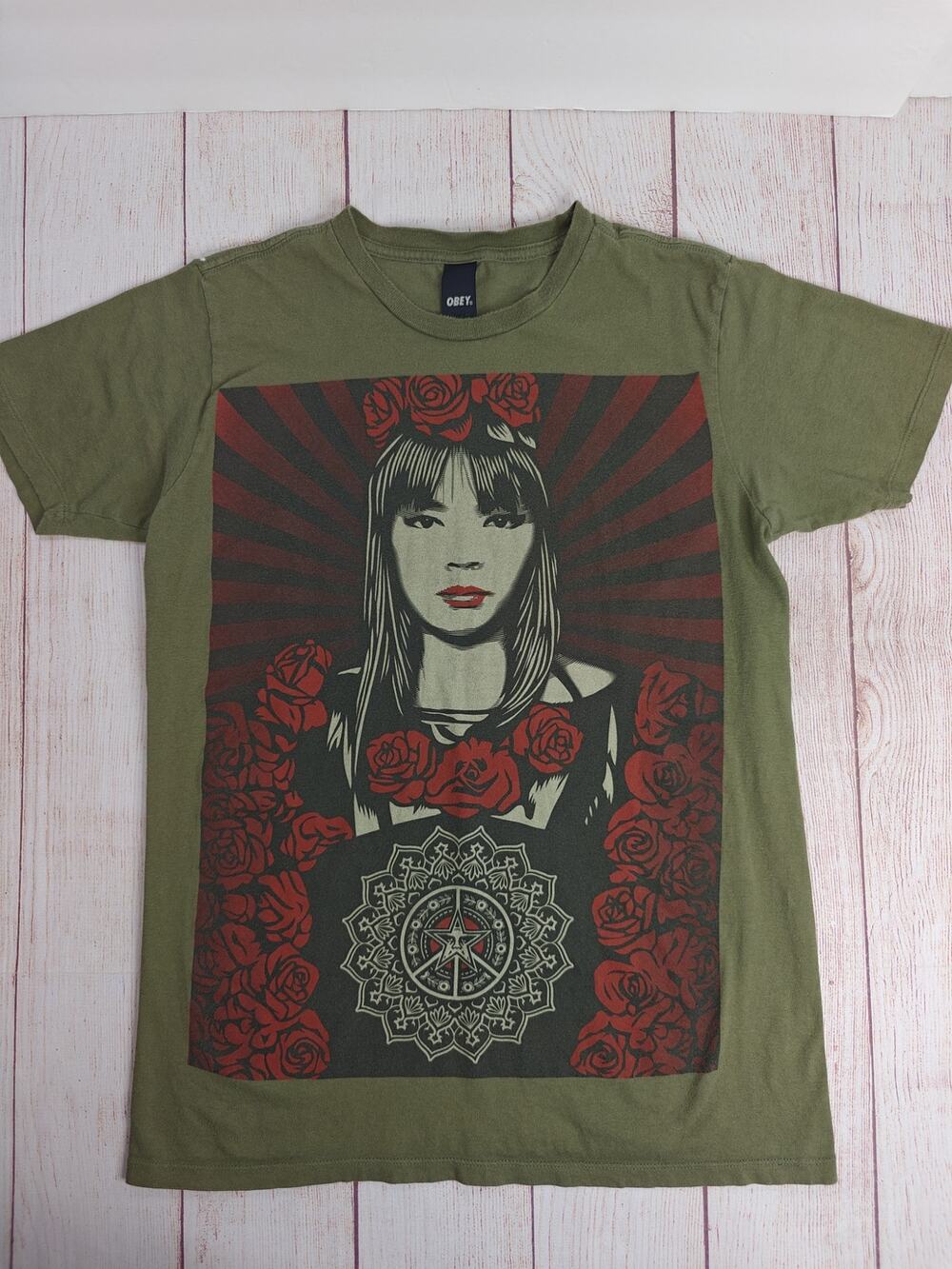 Obey "Rose Girl" seamless olive green graphic tee sz S